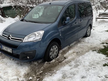 Авто Citroen Berlingo 2017 № 8246173