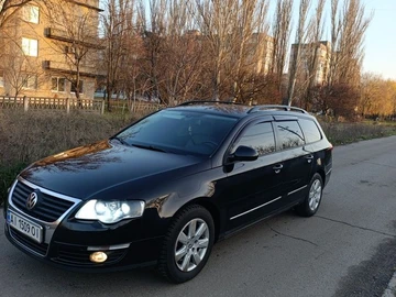 Авто Volkswagen Passat Variant 2007 № 8246202