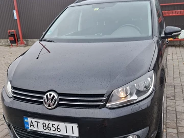 Авто Volkswagen Touran 2013 № 8246210