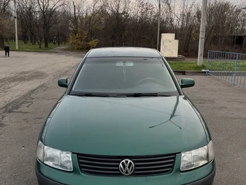 Авто Volkswagen Passat Sedan 2000 № 8246272