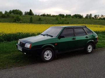 Авто ВАЗ 2109 2000 № 8246299