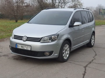 Авто Volkswagen Touran 2011 № 8246334