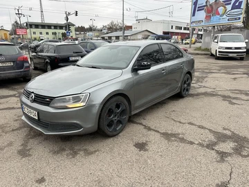 Авто Volkswagen Jetta 2013 № 8246375