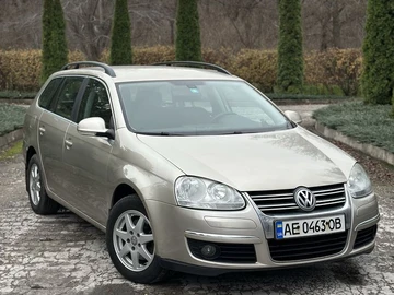 Авто Volkswagen Golf 2008 № 8246789