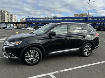 Авто Mitsubishi Outlander 2017 № 8246800