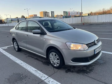 Авто Volkswagen Polo 2011 № 8246901