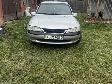 Авто Opel Vectra 1997 № 8247051