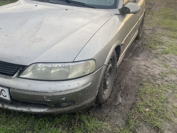 Авто Opel Vectra 1999 № 8247137