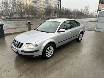 Авто Volkswagen Passat Sedan 2001 № 8247341