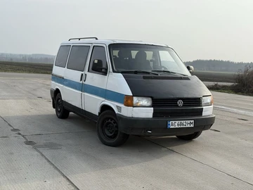 Авто Volkswagen Transporter 1996 № 8247371