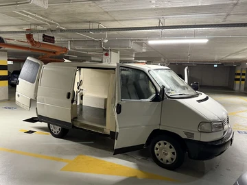 Авто Volkswagen Transporter 2001 № 8247393