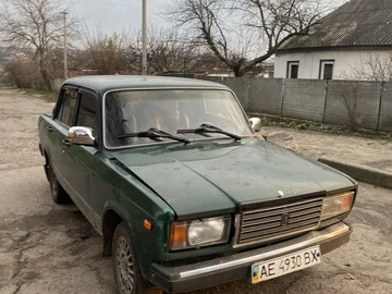 Авто ВАЗ 2107 2000 № 8247410