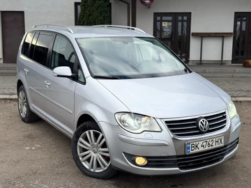 Авто Volkswagen Touran 2007 № 8247535