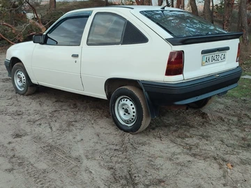 Авто Opel Kadett 1986 № 8247694