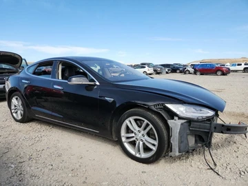 Авто Tesla Model S 2013 № 8247772