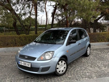 Авто Ford Fiesta 2007 № 8248003