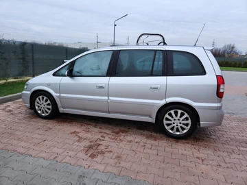 Авто Opel Zafira 2003 № 8248088