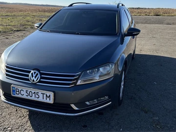 Авто Volkswagen Passat Variant 2013 № 8248214