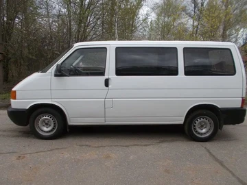 Авто Volkswagen Transporter 1999 № 8248215