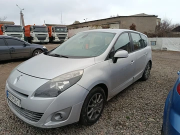 Авто Renault Grand Scenic 2011 № 8248269