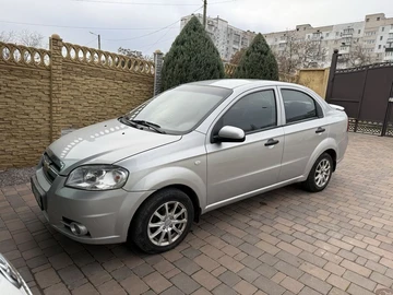 Авто Chevrolet Aveo 2007 № 8248300