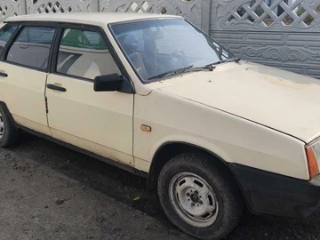 Авто ВАЗ 2109 1995 № 8248591