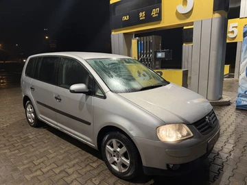 Авто Volkswagen Touran 2005 № 8248889