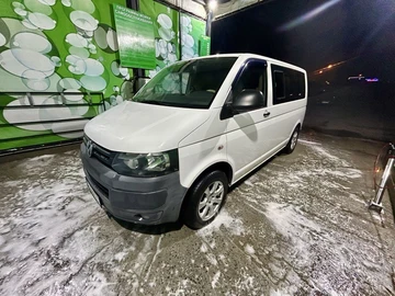 Авто Volkswagen Transporter 2011 № 8248990