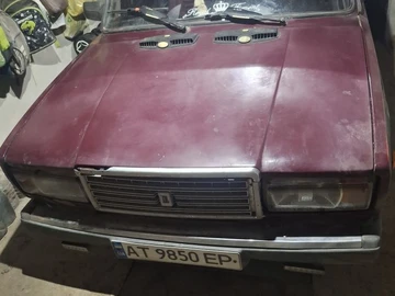 Авто ВАЗ 2107 2002 № 8249007