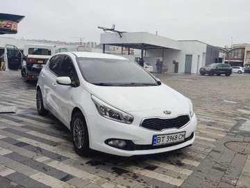 Авто KIA Cee X27 D 2012 № 8249010