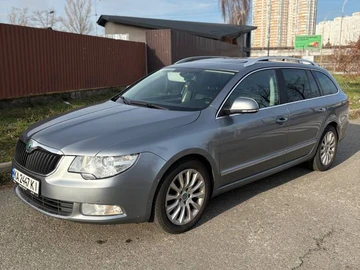 Авто Skoda Superb 2012 № 8249160