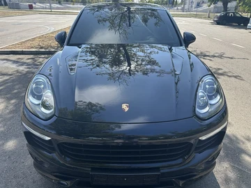 Авто Porsche Cayenne 2015 № 8249243