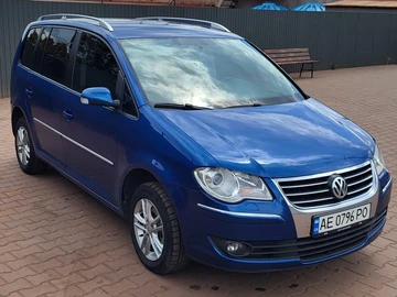 Авто Volkswagen Touran 2009 № 8249366