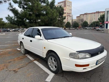 Авто Toyota Camry 1992 № 8249516