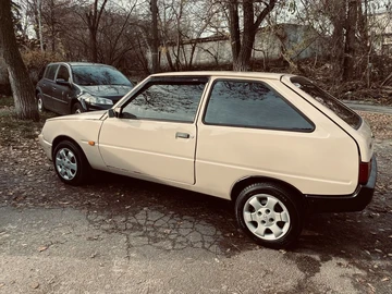 Авто ЗАЗ 1102 1993 № 8249643