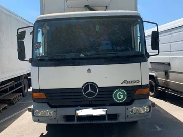Авто Mercedes Mb 1999 № 8249723