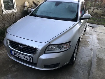 Авто Volvo V50 2008 № 8249733