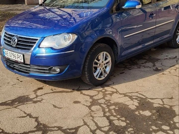 Авто Volkswagen Touran 2009 № 8249744