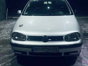 Авто Volkswagen Golf 2001 № 8249917