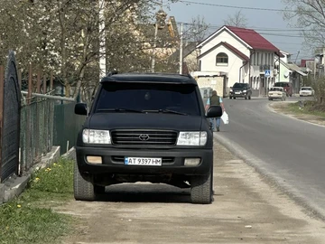 Авто Toyota Land Cruiser 100 2003 № 8249931