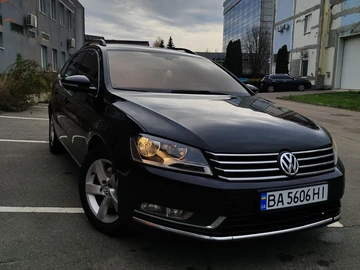 Авто Volkswagen Passat Variant 2011 № 8250224