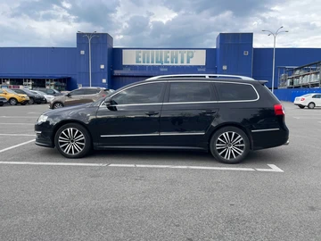 Авто Volkswagen Passat Variant 2009 № 8250329