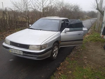 Авто Subaru Legacy 1992 № 8250331