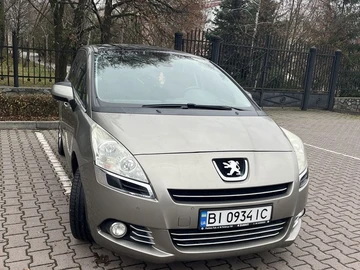 Авто Peugeot 5008 2011 № 8250734