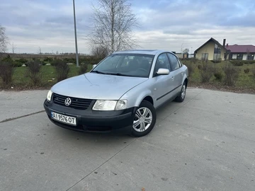 Авто Volkswagen Passat Sedan 2000 № 8250950