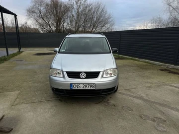 Авто Volkswagen Touran 2005 № 8251225