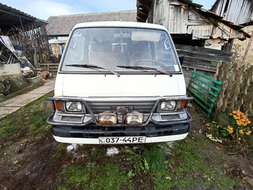 Авто Mazda E 2000 2200 Bus 1990 № 8251320