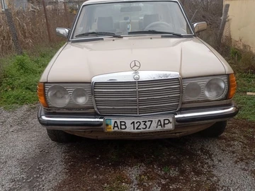 Авто Mercedes Vario 1979 № 8251388