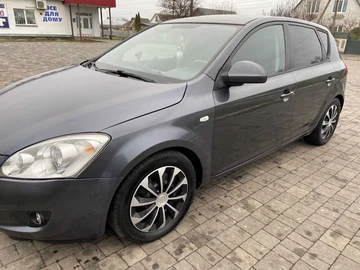 Авто KIA Cee X27 D 2008 № 8251533
