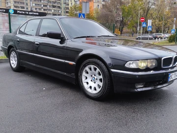 Авто BMW 7 Серия 2001 № 8251571
